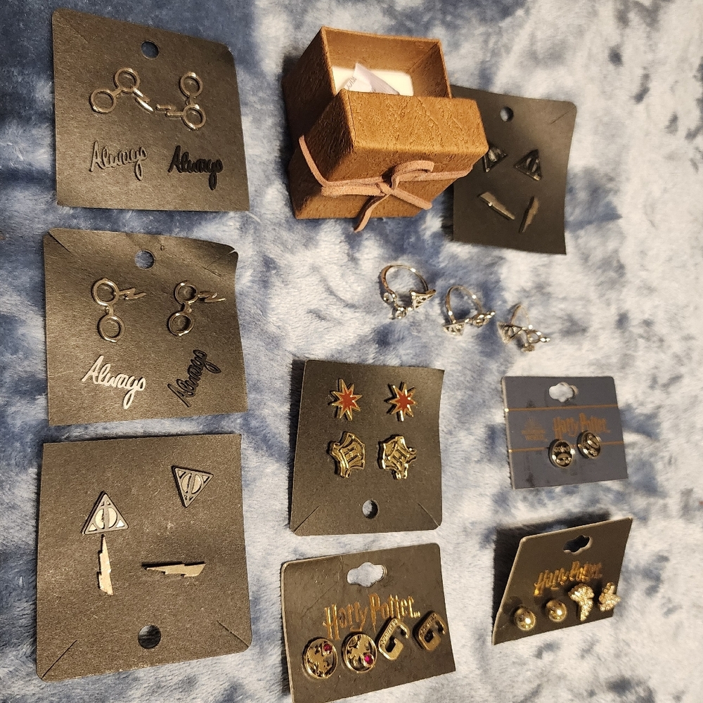 Harry Potter Themed BUNDLE 15 pair earrings & 3 rings